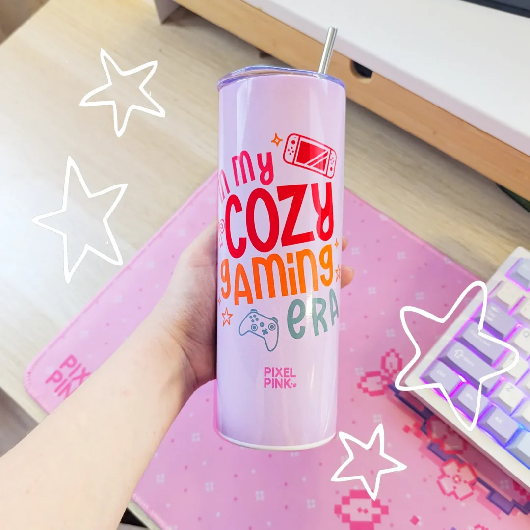 Tumbler Gamer Rosa IN MY COZY GAMING ERA · 590 ml
